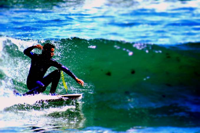 Arica Surfing