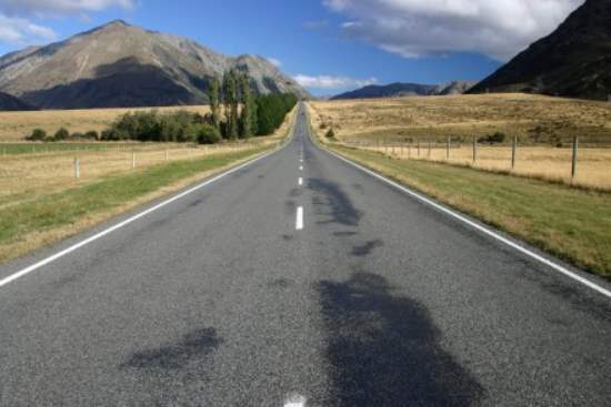 Going on a Road Trip? Here are 9 Helpful Tips for you