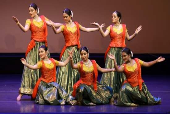 5 Tips To Understand Indian Culture When Visiting for a Holiday