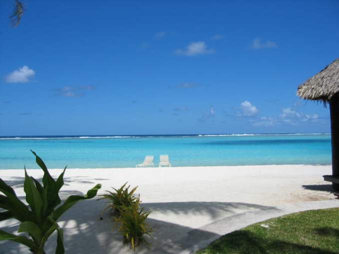 Huahine bungalows